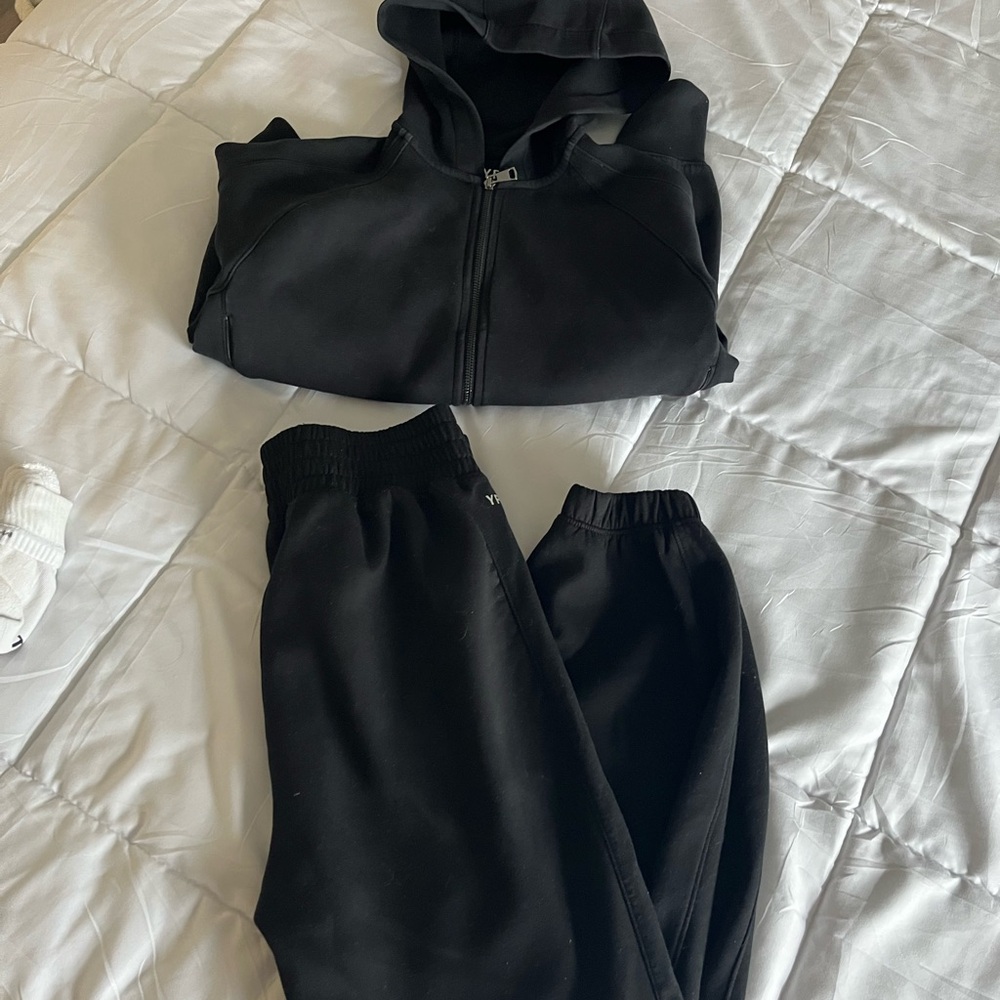 Abercrombie & Fitch Black Sweatpants and Hoodie